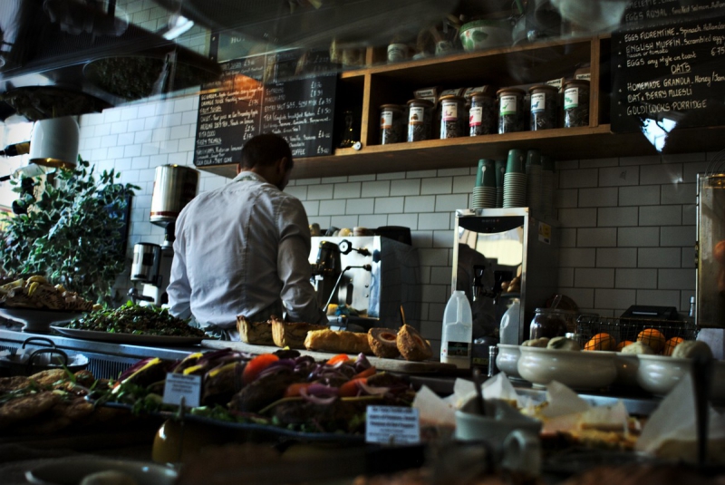 magasin-CHATEAUNEUF GRASSE-min_bar_cafe_restaurant_shop_counter_showcase_display_fresh-877172